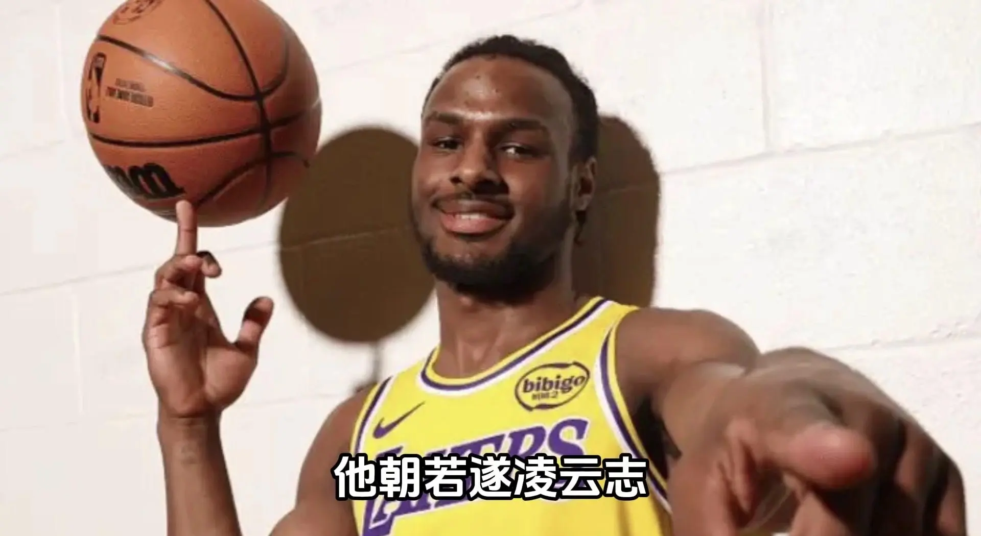 关于热火球星三分绝杀，全场观众热烈欢呼，最新世界.的信息
